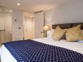 20CollegeStreet Bedroom1